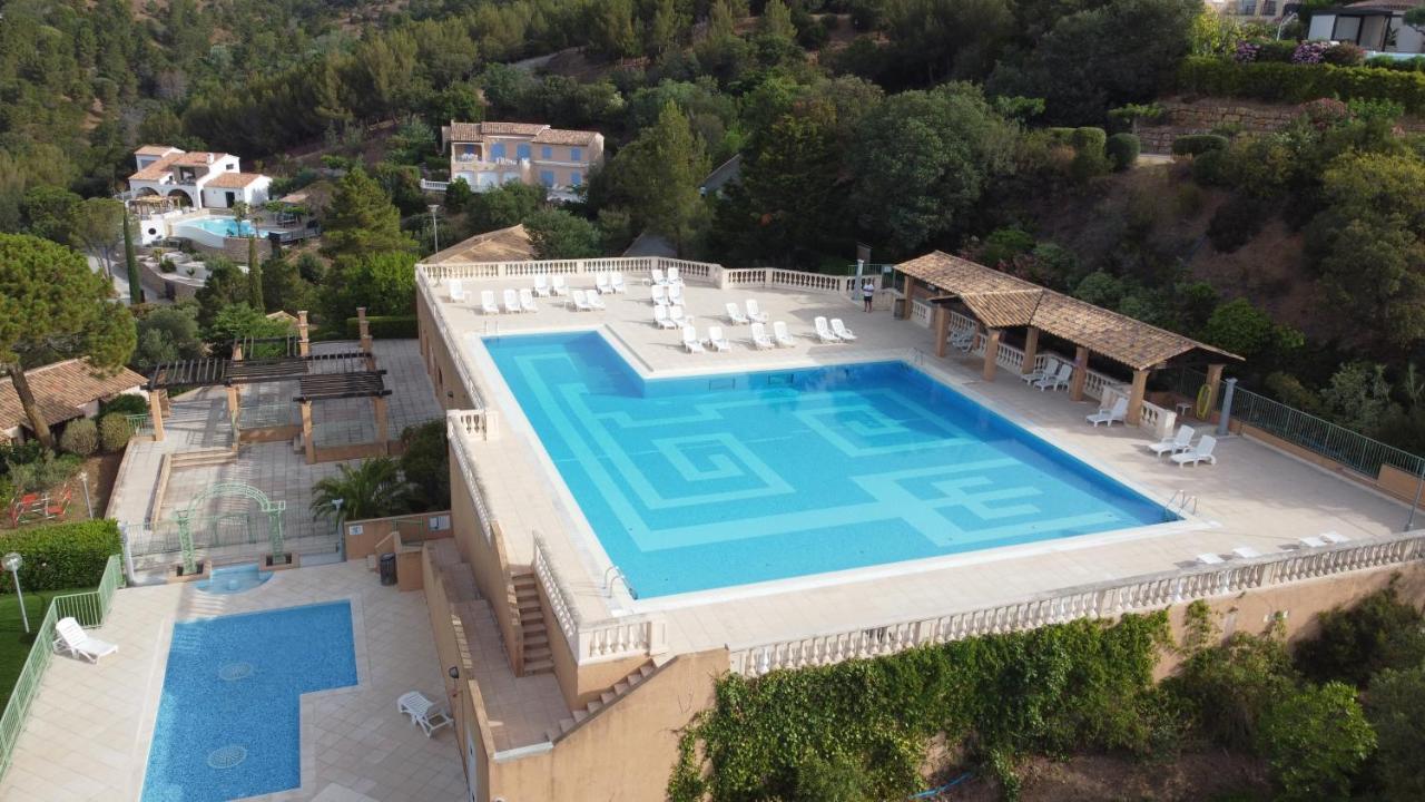 Les Issambres Appart 6 Pers Grande Terrasse Superbe Vue Mer Et Golfe De Saint Tropez, Piscine ภายนอก รูปภาพ